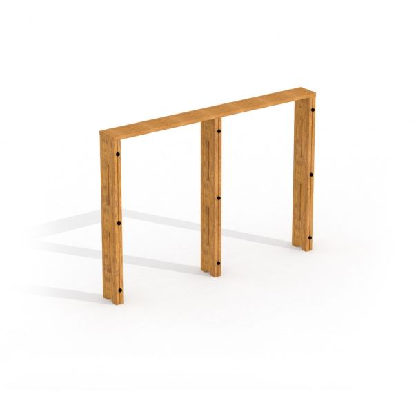 Kolmella puupalkilla seisova Irish Table -pöytä.