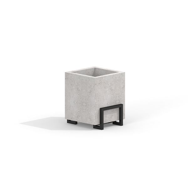 Harmaa Thor flowerpot modernilla mustalla jalustalla.