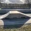 Ramppi Quarter-pipe tupla skeittipuistossa.