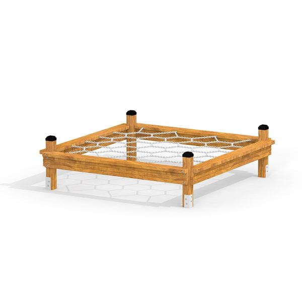 Honeycomb leikkikentän köysirakenne puukehyksellä.